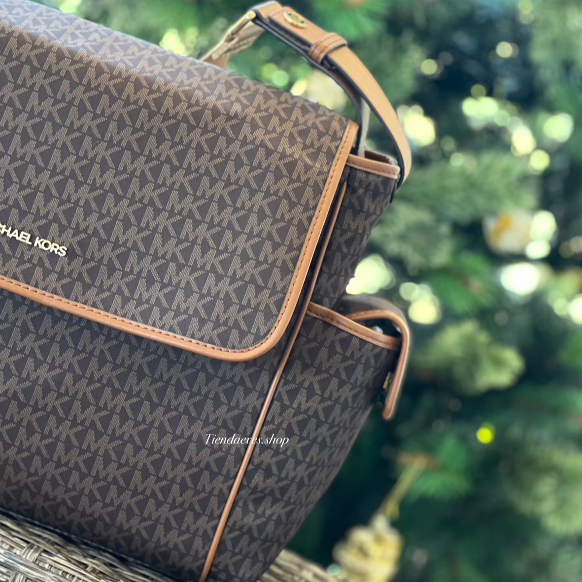 PAÑALERA MICHAEL KORS TRAVEL LARGE LOGO