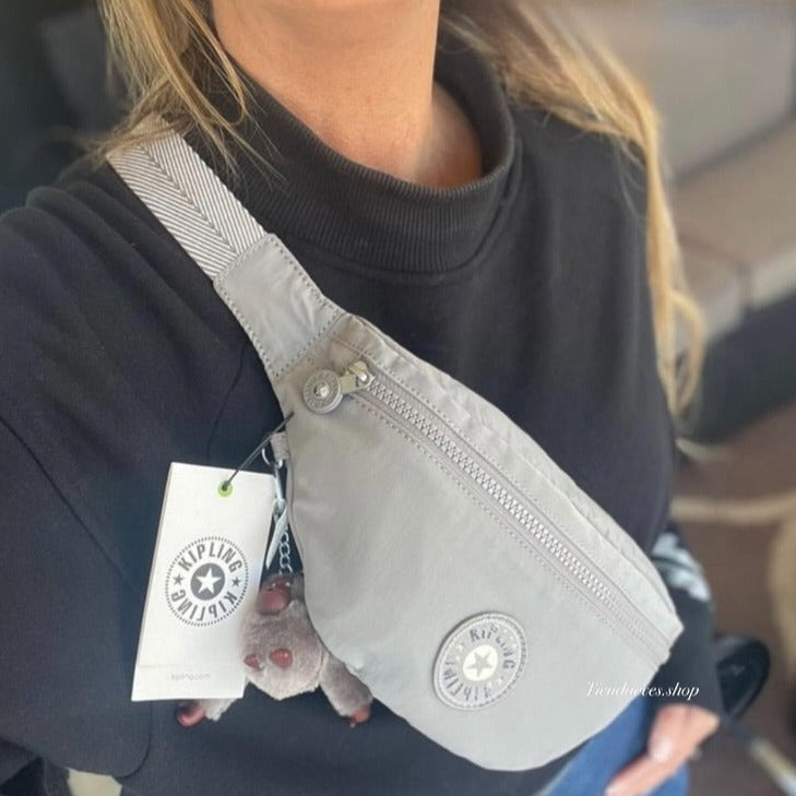 BANANO KIPLING MODELO PRIA
