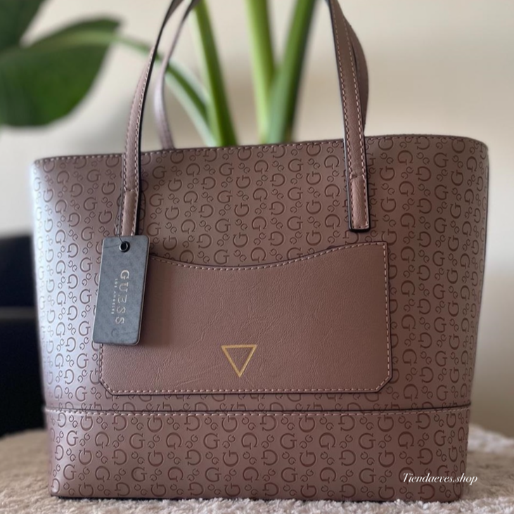 TOTE GUESS MODELO CLARKE