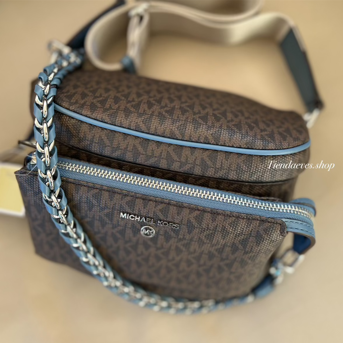 RIÑONERA MICHAEL KORS SLATER MEDIUM LOGO DENIM