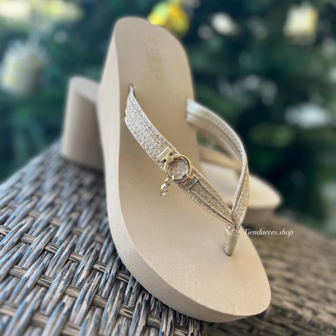 SANDALIAS GUESS PLATAFORMA