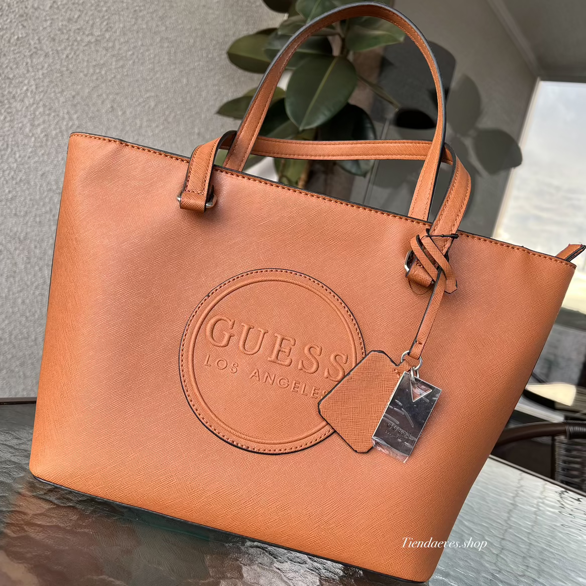 TOTE GUESS THORNTON