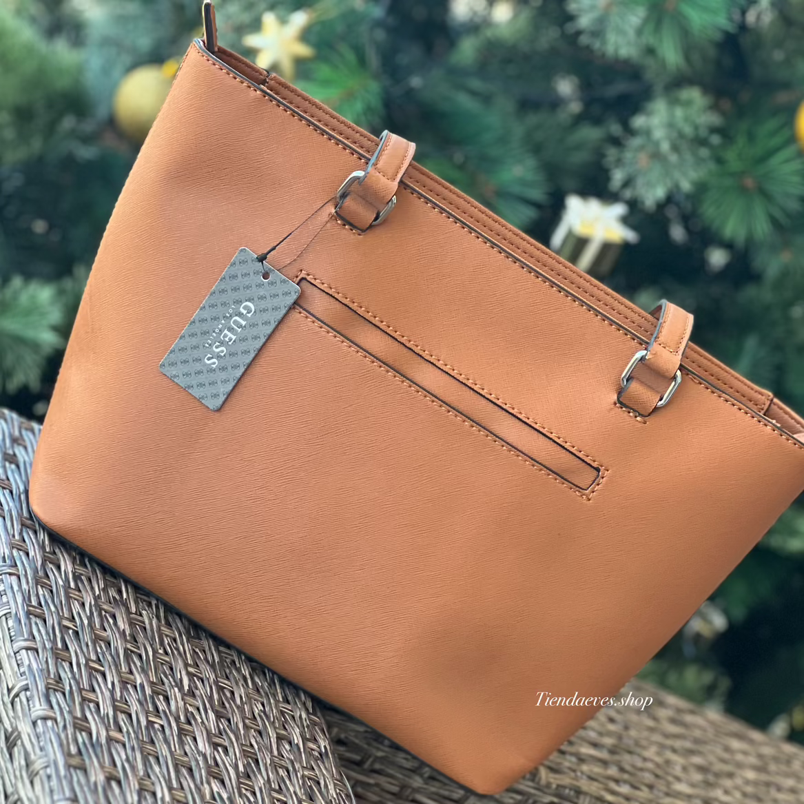 TOTE GUESS THORNTON